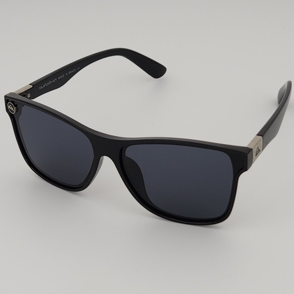Quiksilver Round Flat Lens Sunglasses Gloss Black Frame Dark Smoke Tint Lens Q29